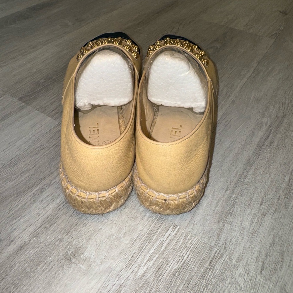 Chanel Camellia Studded CC Lambskin Espadrille Flats 38 - Picture 6 of 12